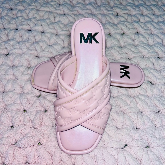 MK slides - Picture 2 of 3